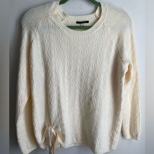 Tahari Cream Sweater Size: M Color: Cream Long Sleeve Sweater Tie Bow